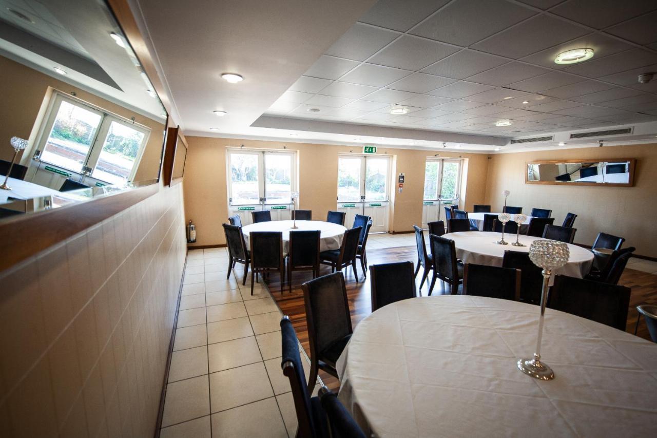 Berwick Manor Hotel Rainham  Eksteriør billede