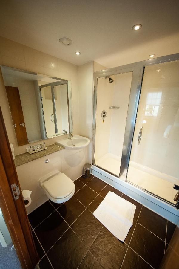 Berwick Manor Hotel Rainham  Eksteriør billede