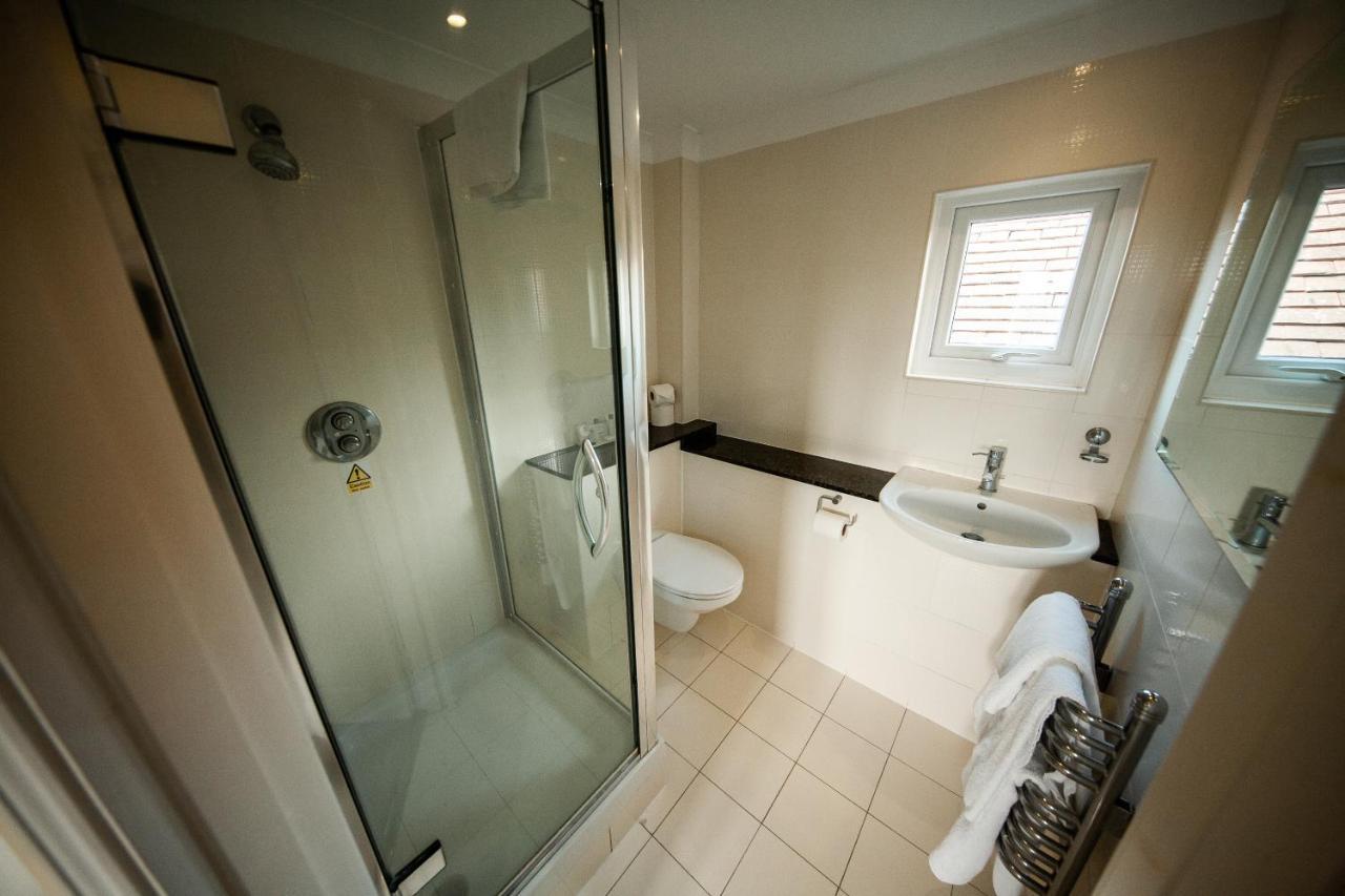 Berwick Manor Hotel Rainham  Eksteriør billede